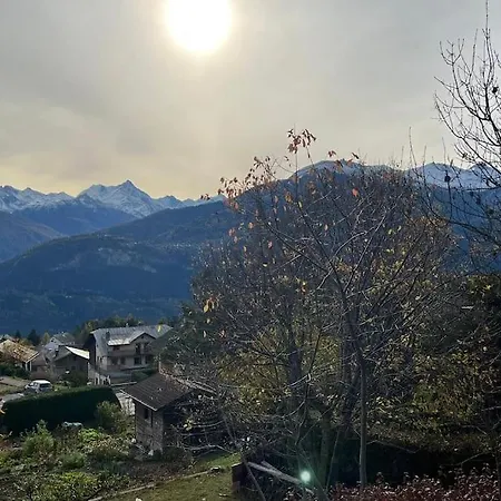 Vista Alpina 아파트