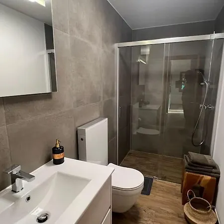 Vista Alpina 아파트